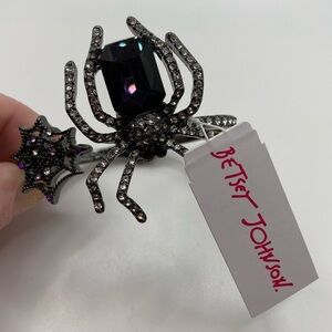 BETSEY JOHNSON Spider Purple Gem Rich Witch Crystal-Studded Hinged Bracelet NEW